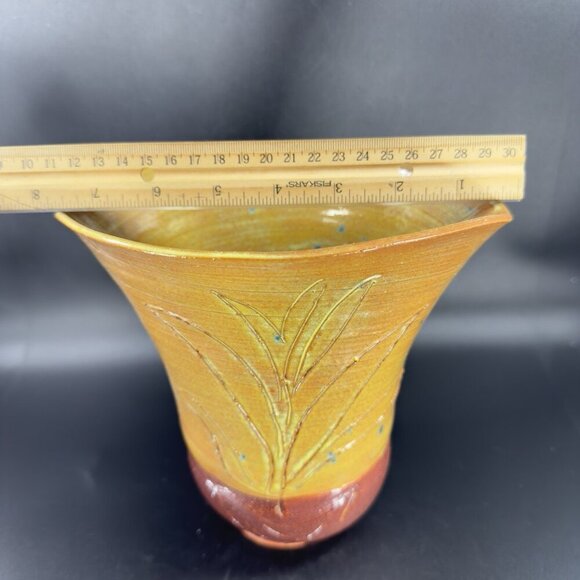 Vintage Oval Hand Made Studio Pottery Vase Etched RedWare Pottery Vessel Vase - Picture 5 of 16